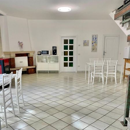 B & B Casal Pereto 발몬토네 외부 사진