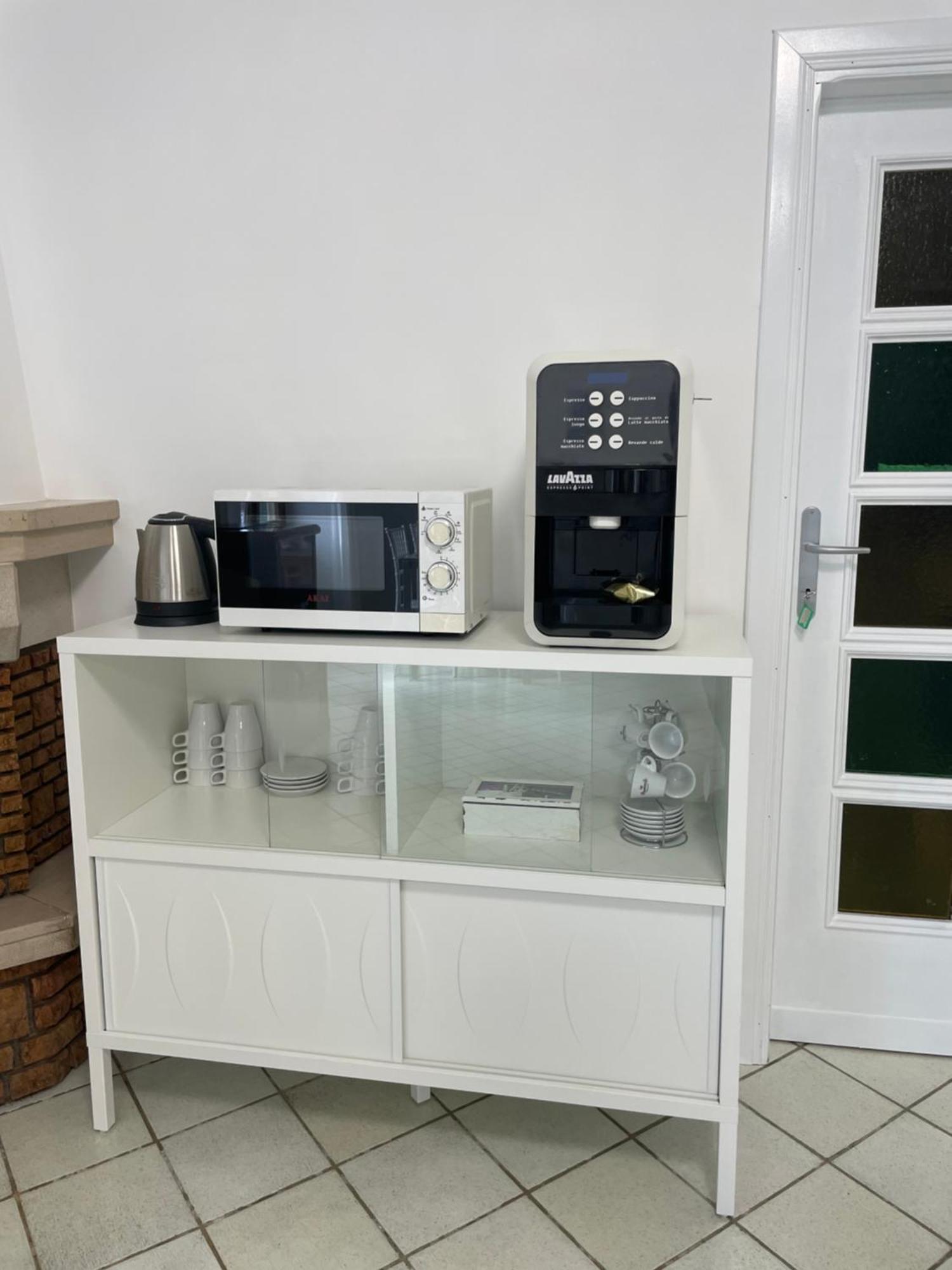 B & B Casal Pereto 발몬토네 외부 사진